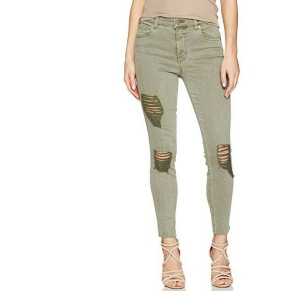 Level 99 Distressed Ripped Janie Jeans SALE